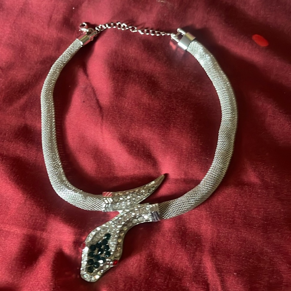 Luxurious Green-Eyed Snake Collar Necklace -